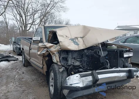 1988 Chevrolet Gmt-400 C1500 z USA, uszkodzony, nr VIN 2GCDC14ZXJ1171481